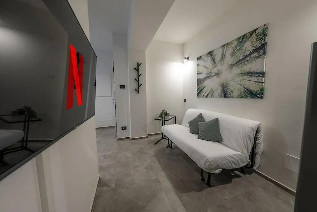 Apartment Vallarsa 10 - Int.02 밀라노 0*,  이탈리아
