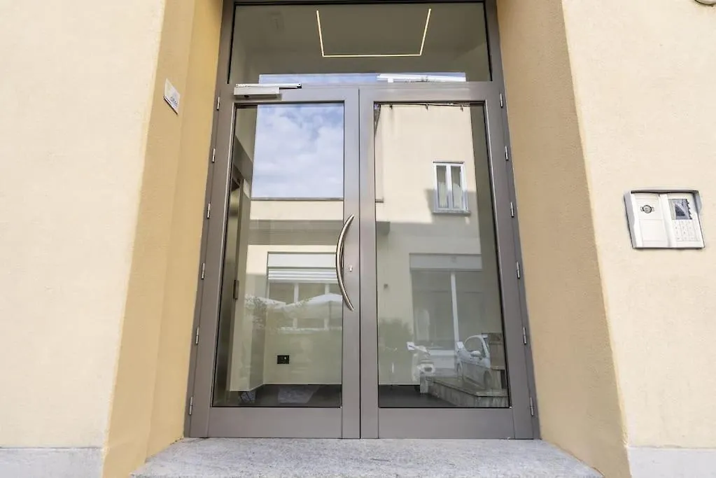 Apartment Vallarsa 10 - Int.02 밀라노